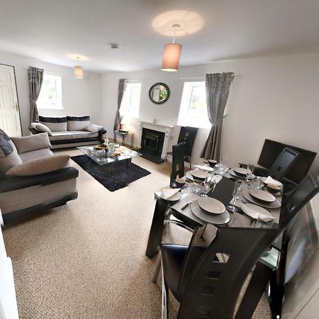 Riverview Luxury Short Stay Apartment Enniscorthy Bagian luar foto