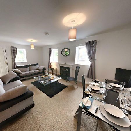 Riverview Luxury Short Stay Apartment Enniscorthy Bagian luar foto