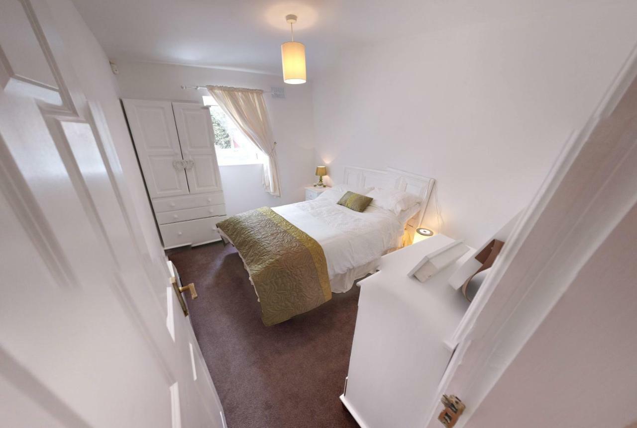 Riverview Luxury Short Stay Apartment Enniscorthy Bagian luar foto