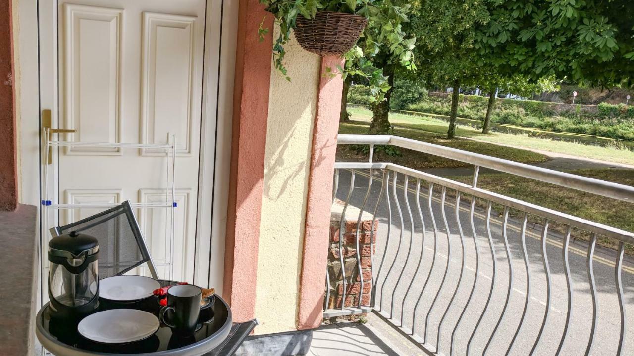 Riverview Luxury Short Stay Apartment Enniscorthy Bagian luar foto
