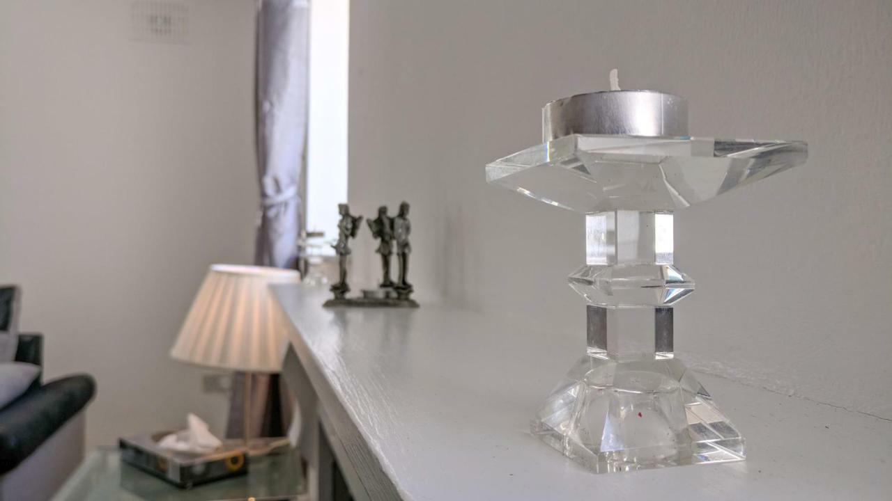 Riverview Luxury Short Stay Apartment Enniscorthy Bagian luar foto