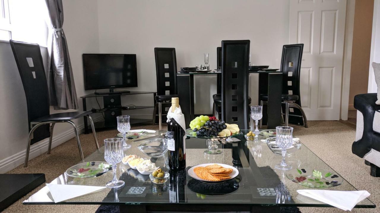 Riverview Luxury Short Stay Apartment Enniscorthy Bagian luar foto