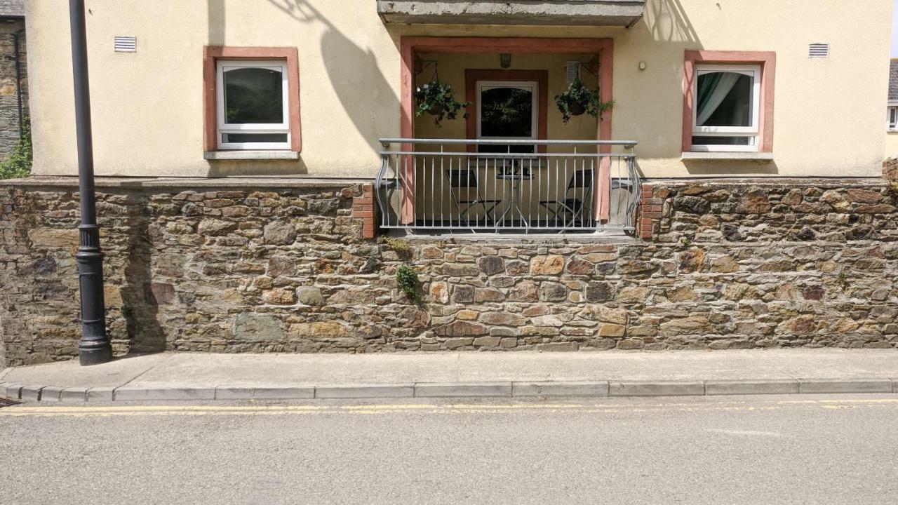 Riverview Luxury Short Stay Apartment Enniscorthy Bagian luar foto