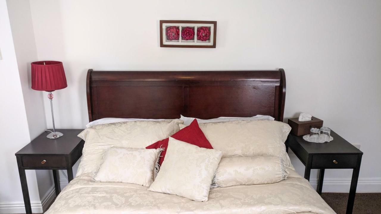 Riverview Luxury Short Stay Apartment Enniscorthy Bagian luar foto