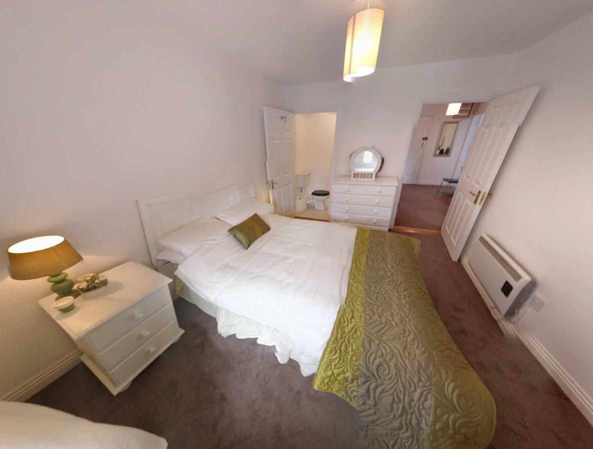 Riverview Luxury Short Stay Apartment Enniscorthy Bagian luar foto